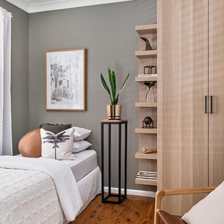 Stelo L to najwy¿szy model z serii Stelo (80 cm), idealny do maksymalnego podniesienia rolin. Charakteryzuje siê smuk³ym profil